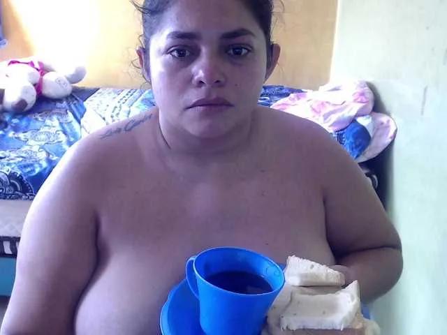 Freechat mia-naughty on BongaCams