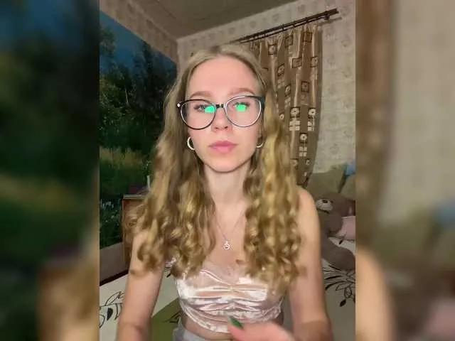 Offline Milana22a on BongaCams