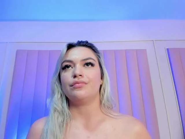 milaowens on BongaCams