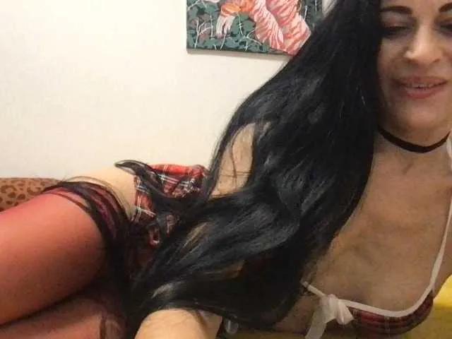 Freechat MilfAdell on BongaCams