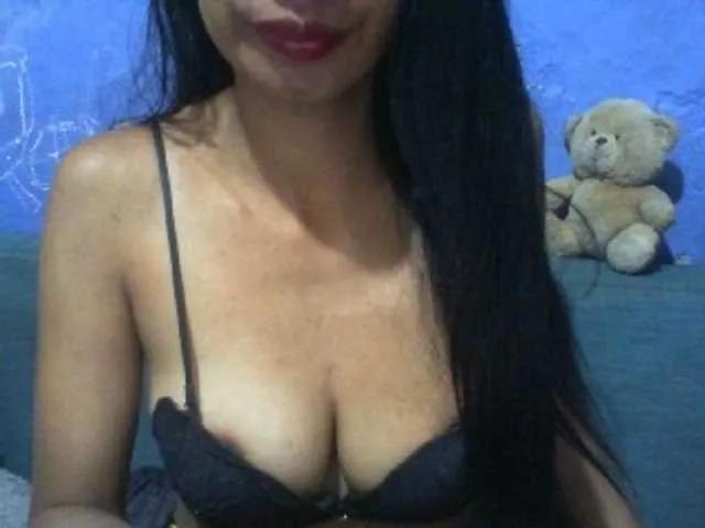 Minou20 on BongaCams