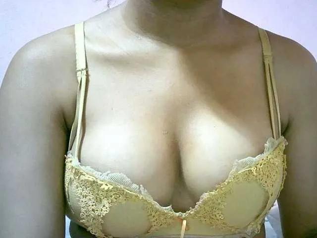 Minou20 on BongaCams