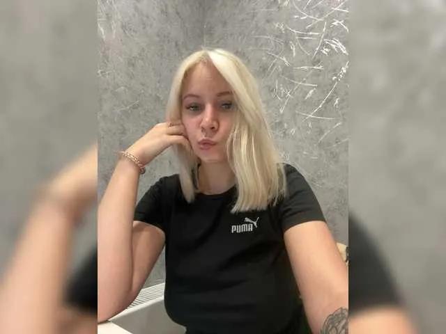 Mira- on BongaCams