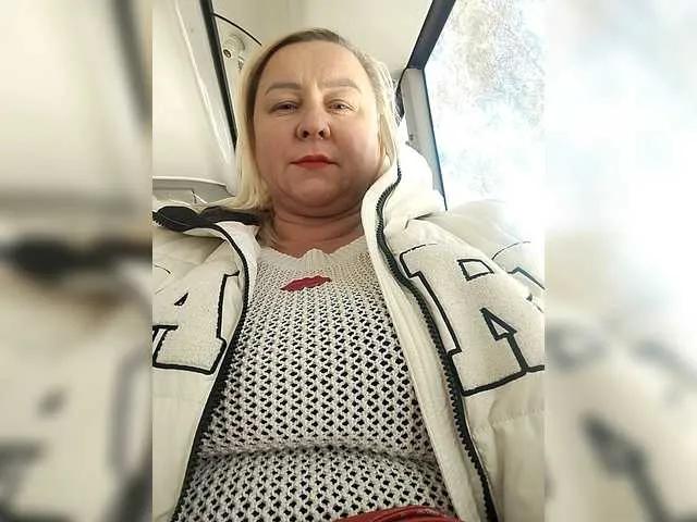 Offline miranda-robinson on BongaCams