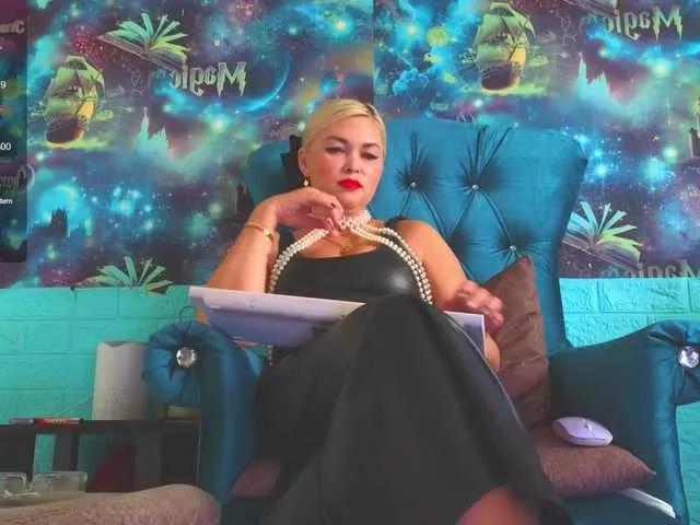 Mistress-Gwen on BongaCams