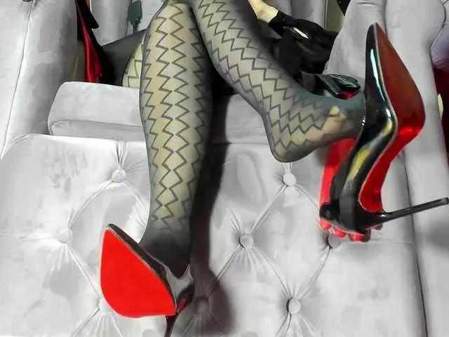 Offline MistressLilla on BongaCams