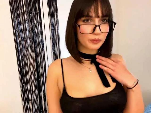 Freechat mylittlemolly on BongaCams