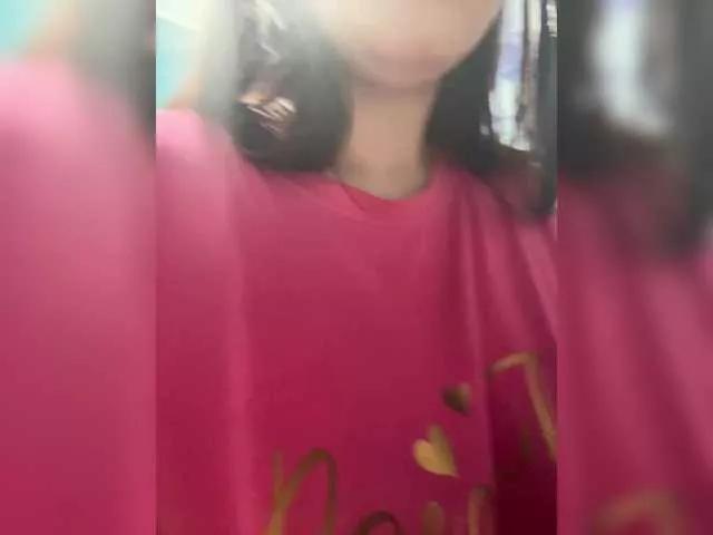 Offline NansyyLiana on BongaCams