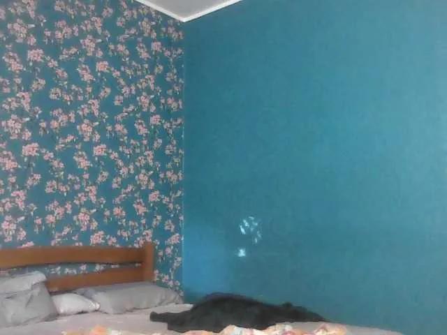 Offline NansyyLiana on BongaCams