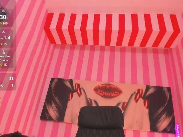 Freechat naughtyelska on BongaCams