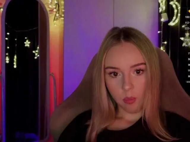 Nestyzz on BongaCams