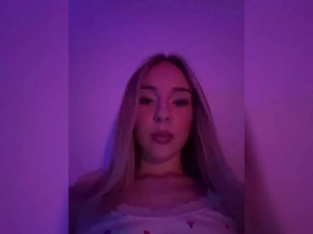 Nestyzz — Freechat on BongaCams