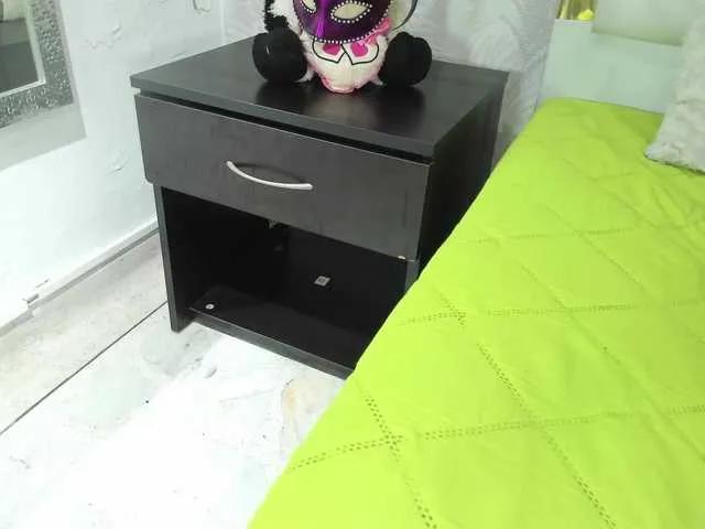 noa-camila on BongaCams