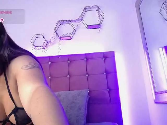 Noami-brown1 on BongaCams