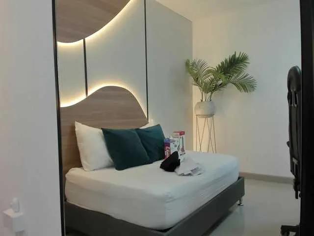 norah-777 on BongaCams