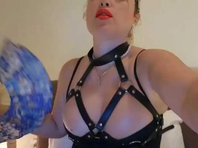 OhKatusha on BongaCams