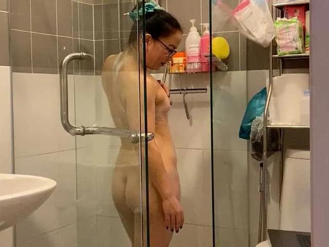 PadThai on BongaCams