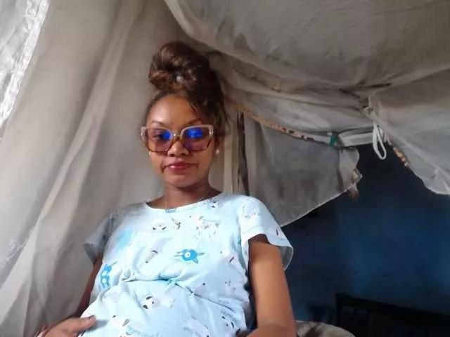 pretty-ass on BongaCams