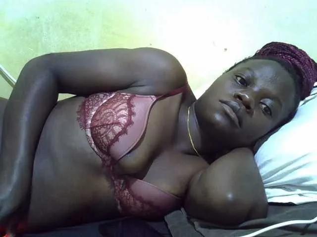 Pretty-doll on BongaCams