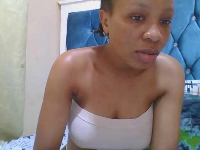 Freechat Prettyebony4 on BongaCams