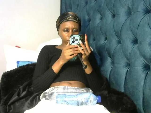 Freechat Quinbeib on BongaCams