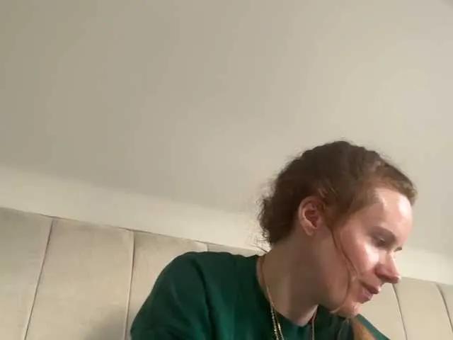 REDHEADROSIE on BongaCams