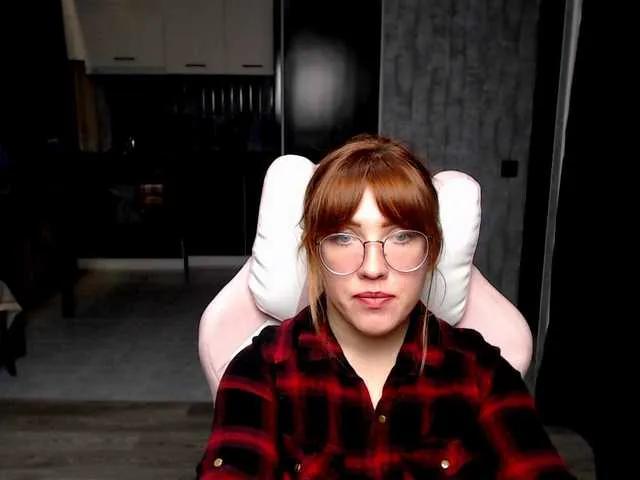 Offline Regimasmile on BongaCams