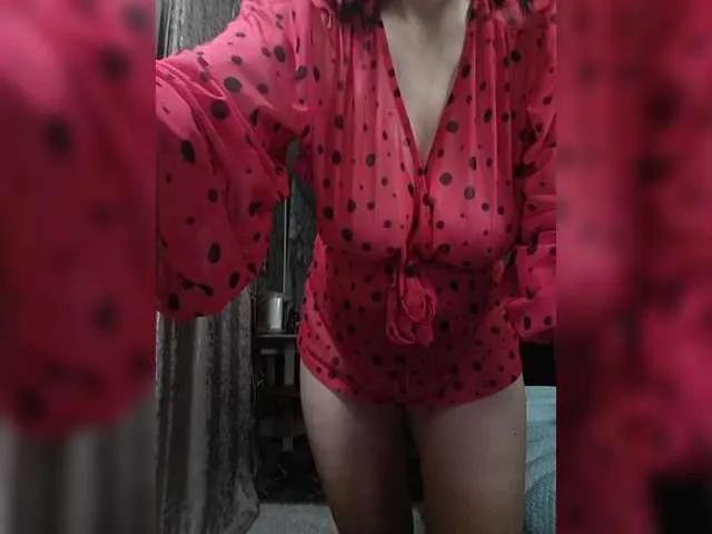 Freechat RozaliyaSi on BongaCams