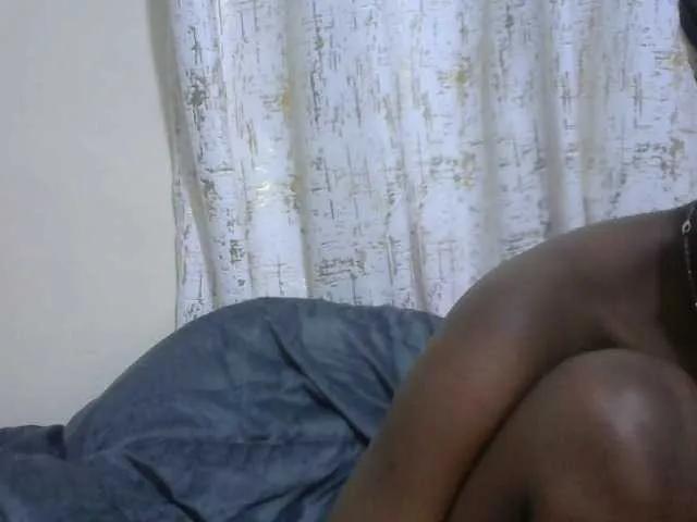 Offline Sexythiny on BongaCams