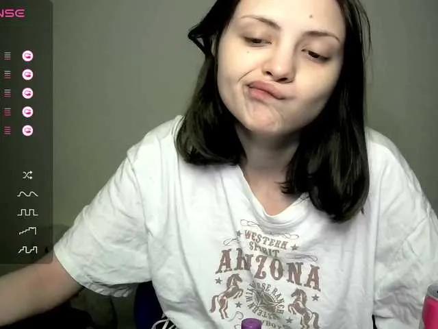 Freechat SilverSaya on BongaCams