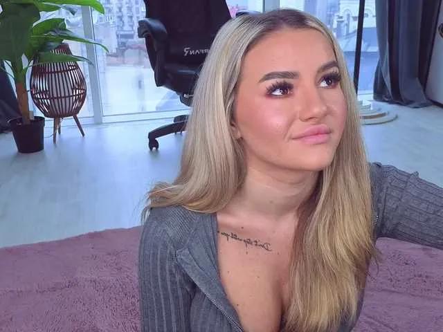 SpoilM3Mor3 on BongaCams