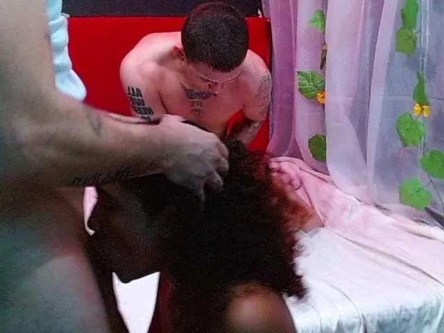 Freechat SSEXYYBITCHH on BongaCams