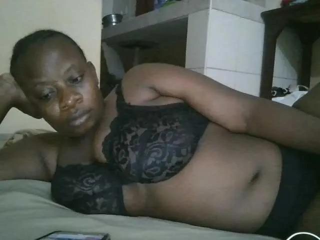 Swityass24 on BongaCams