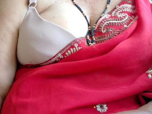 TABOOBREAKERS — GENTLEMEN 
MEN WHO VALUE ME MY TIME 
TEENAGERS 
DADDIES AND MATURE MEN 
BDSM 
ROLEPLAYS
ANAL AND ORAL PLAYS
DIRTY TALKING /CHATTING 

ROMANTIC DATES

SHOPPING 

SHOES BAGS AND SEX TOYS