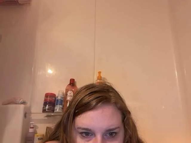 Offline thickgingergoddess on BongaCams