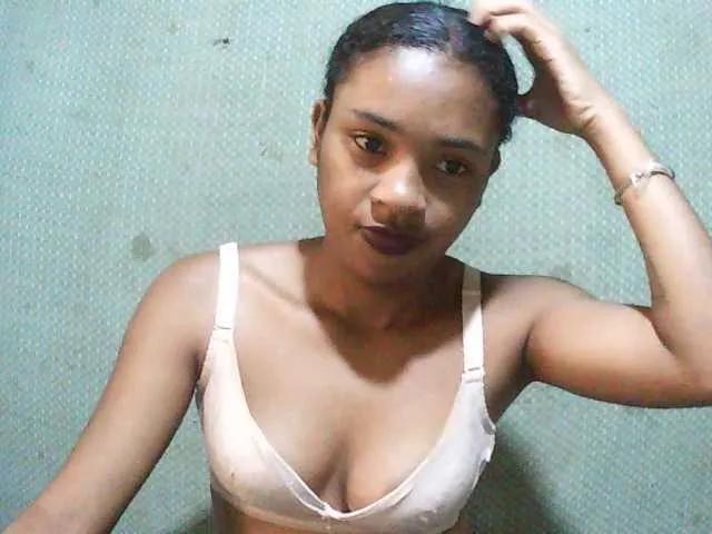 BongaCams TriciaBella is Freechat TriciaBella — Freechat on BongaCams