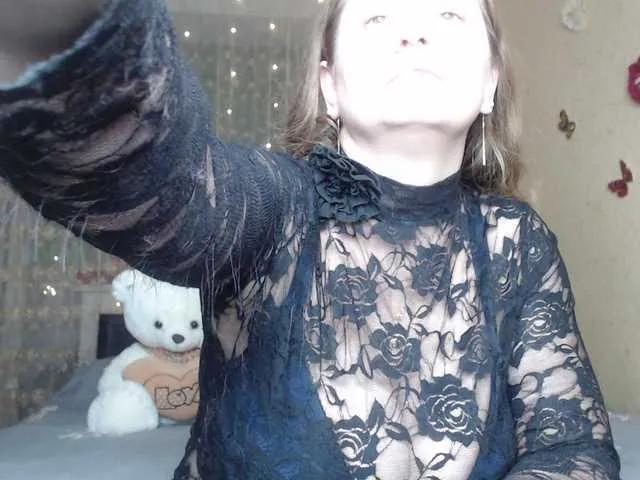 WetAngely — Strong man body