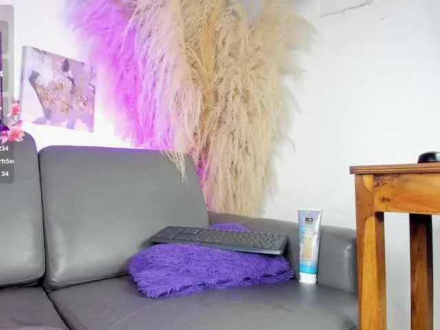 Wife-jasmine on BongaCams