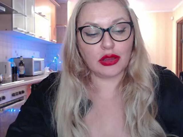 WifeyNusha on BongaCams