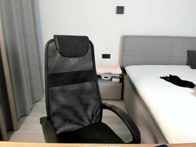 yunamini on BongaCams