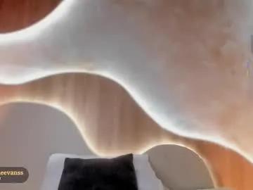 Freechat adelineevanss on Chaturbate