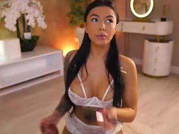 Freechat aishaadevoe on Chaturbate