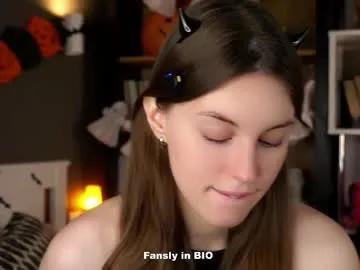 Freechat aislyfarran on Chaturbate