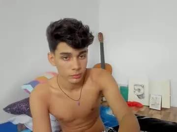 Freechat aliotttwink on Chaturbate