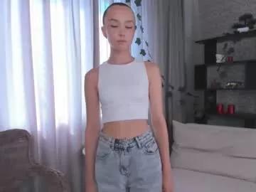 alodiaacomb on Chaturbate