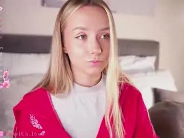 alodiaacomb on Chaturbate