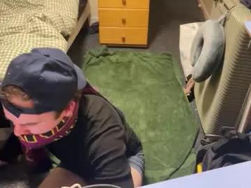 Freechat average_jackson1 on Chaturbate