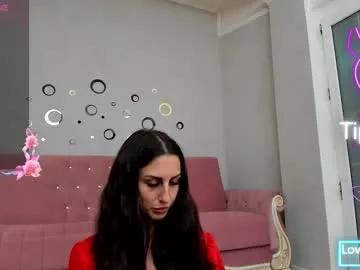 Freechat belovedkhlloe on Chaturbate