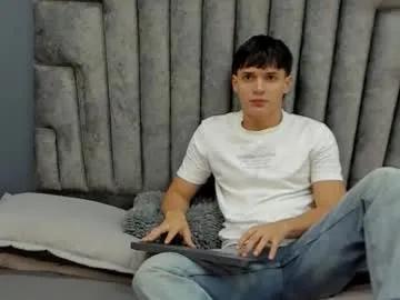 bruno_bellini — GOAL: Get Naked [50 tokens remaining] Welcome to my room! #young #bigcock #cum #uncut  #latino