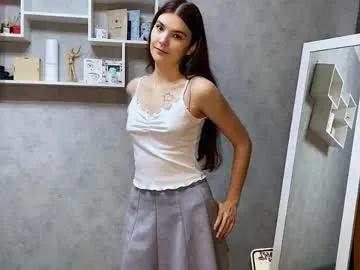 camienevius on Chaturbate